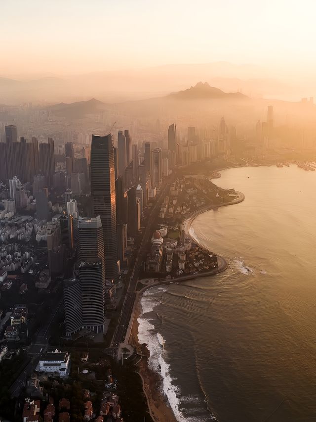 日出青島浮山灣。