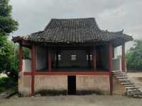 廣西鹿寨三排村古戲台。