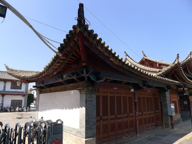 石屏·石屏縣衙——仍在使用的縣政府。