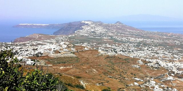 巴爾幹之旅（6）世界著名的浪漫之島——聖托里尼（二）。