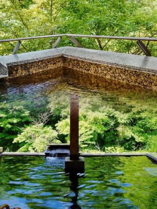 A mysterious wonderland near Tokyo—Relais & Châteaux Bettei Senjuan. 