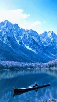 伍須海｜雲淡風輕 碧波盪漾。