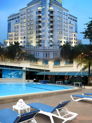 Grand Mercure Medan Angkasa Mahasepta – Pertemuan Sempurna antara Kemewahan dan Alam