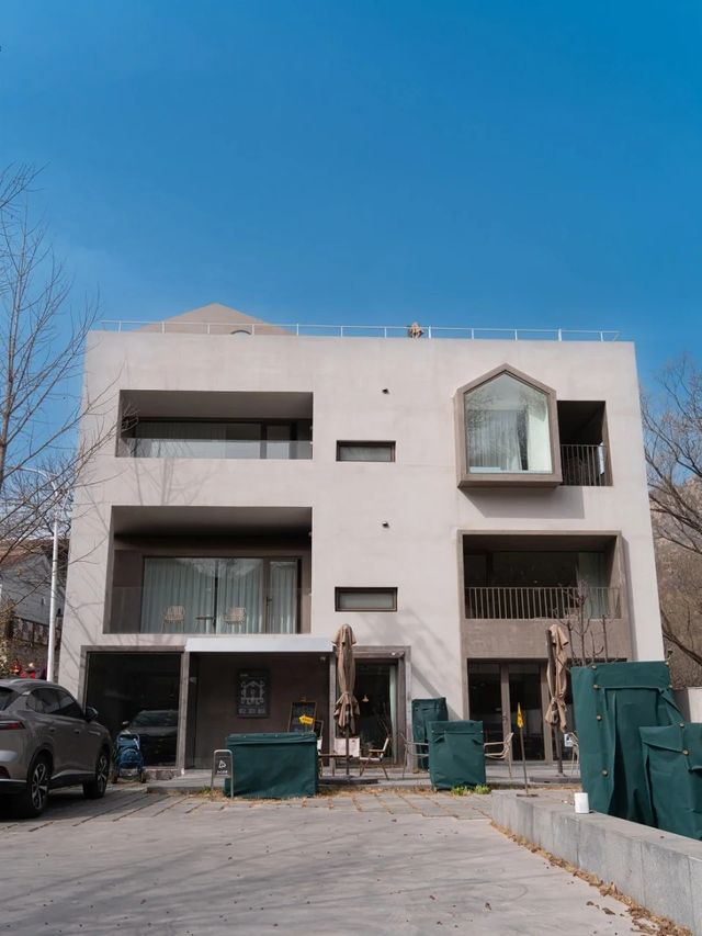 住進長城腳下的治癒系小屋