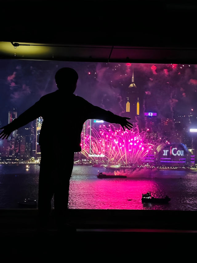 香港住宿天花板！K11旁泡湯賞維港夜景太絕了！