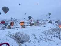 Cappadocia熱氣球全攻略：在月球表面邂逅日出