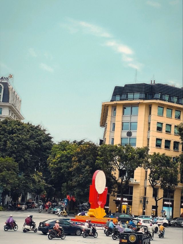 HANOI OLD QUARTER: Blast from the past 😍