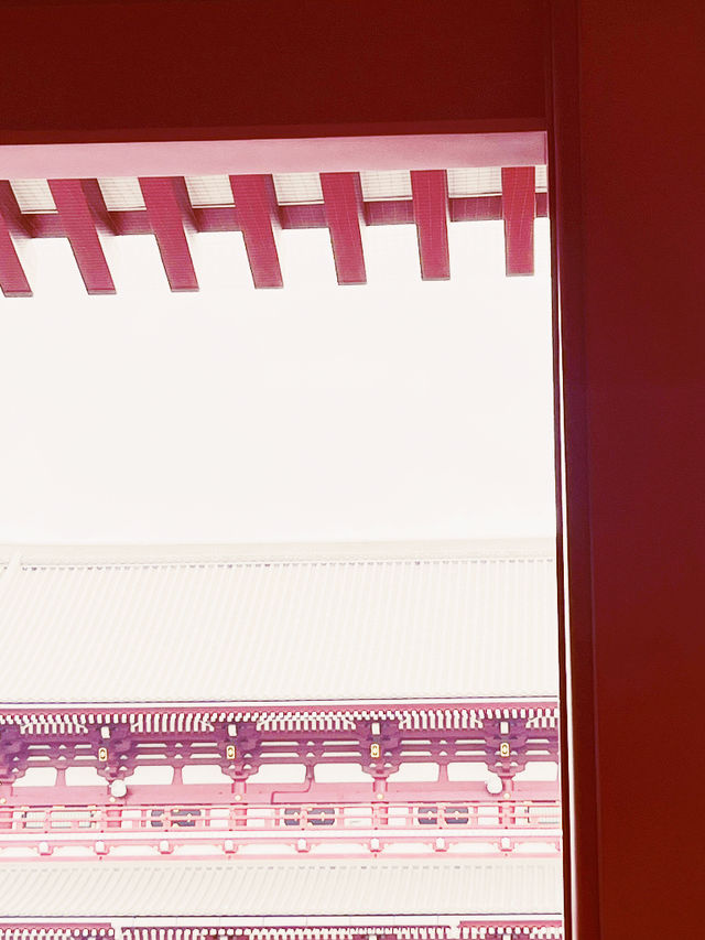 🏮 Sensō-ji's Crimson Lantern: A Gateway to Old Tokyo's Soul! 🎎 🏮 Sensō-ji's Crimson Lantern: A Gateway to Old Tokyo's Soul! 🎎