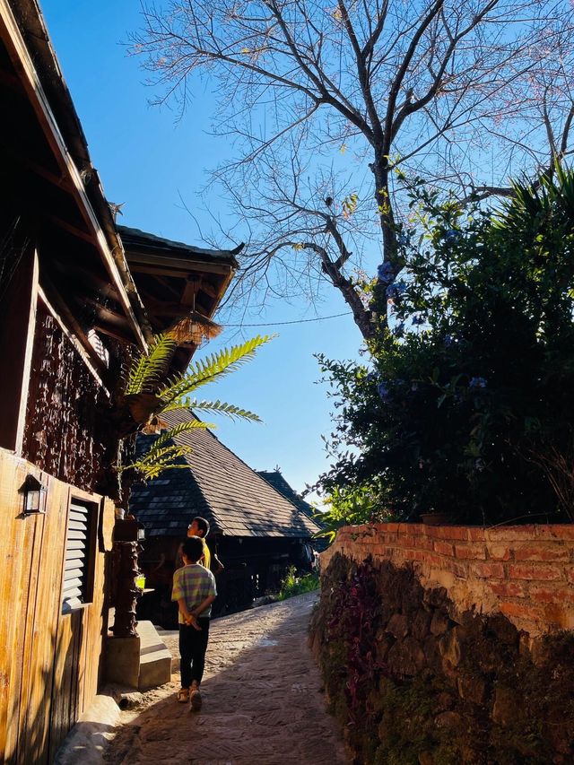 世遺翁基古寨~在景邁山千年布朗古寨,賞夕陽晚霞 世遺翁基古寨~在景邁山千年布朗古寨,賞夕陽晚霞