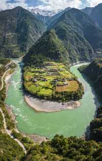 彩虹下的第一灣絕景