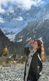 川西｜真的好幸運 拍到日照金山了！還有彩林