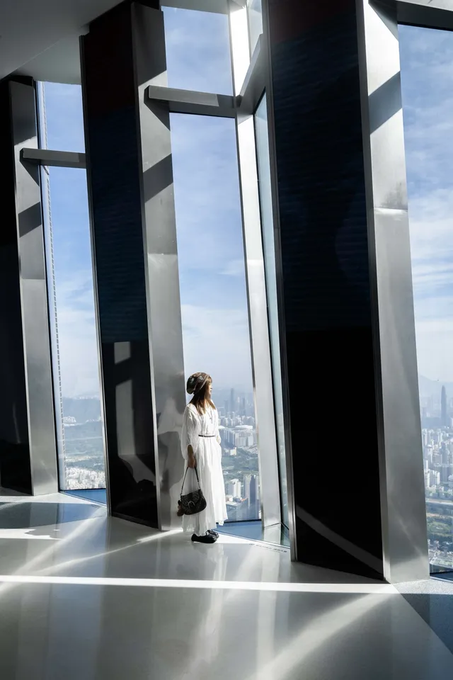 雲際新展｜深圳第一高樓年度藝術大展來了！