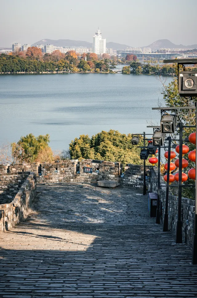 在明城牆解放門,我拍到了最金陵的秋天! 在明城牆解放門,我拍到了最金陵的秋天!