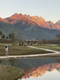 麗江｜糊塗窩免費的日照金山官方攻略