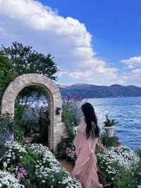 大理雙廊封神民宿！住進莫奈的洱海花園