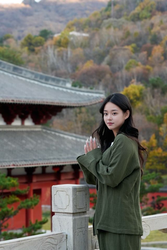 當代人破防後自癒:在山裡住露台房抄經,淨化心靈! 當代人破防後自癒:在山裡住露台房抄經,淨化心靈!