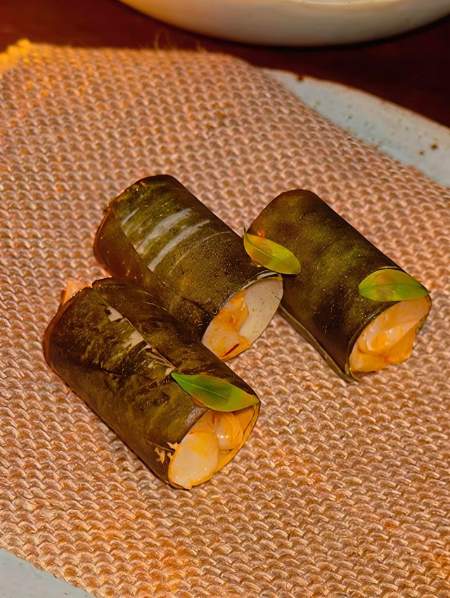 曼谷高空洞穴餐廳