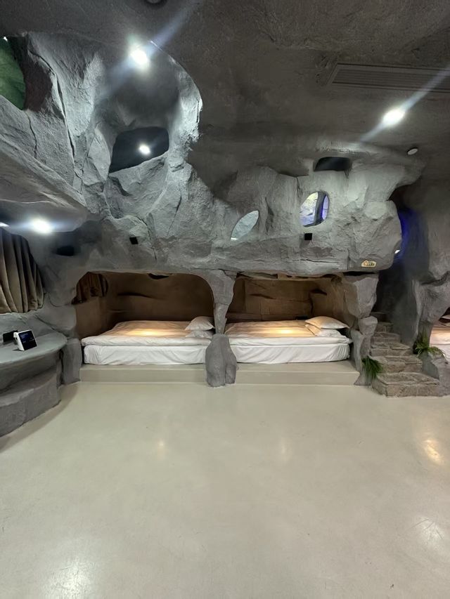 Hangzhou Cave Homestay - Immersive Geological Aesthetic Experience ...