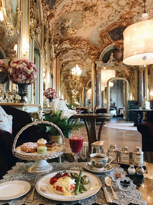 คู่มือพระราชวังชนชั้นสูงแห่งทัสคานี