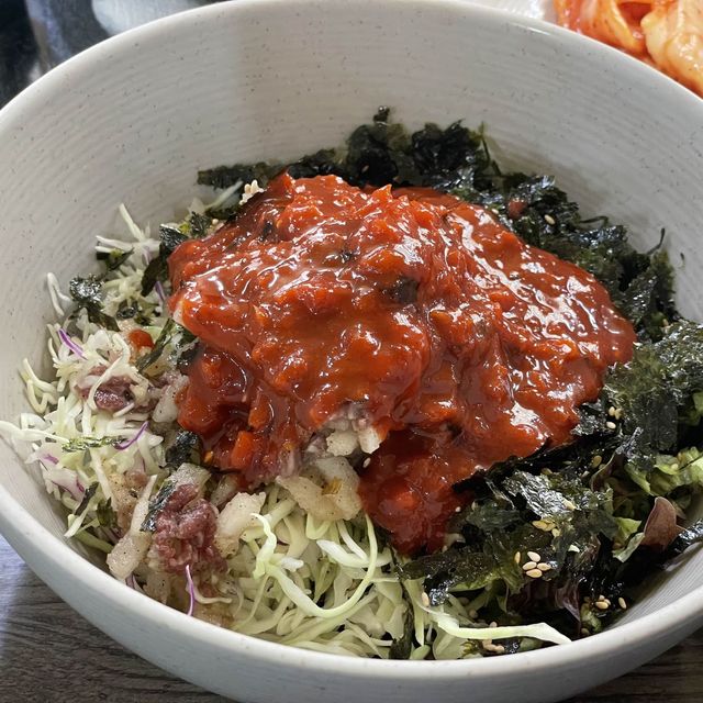 갈비집인데 육회비빔밥이 더 유명한 한빈갈비식육식당