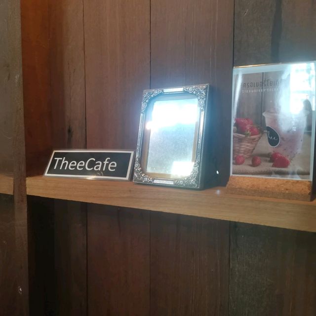 Thee  Cafe ร้านน่ารักในย่านเกษตรนวมินทร์