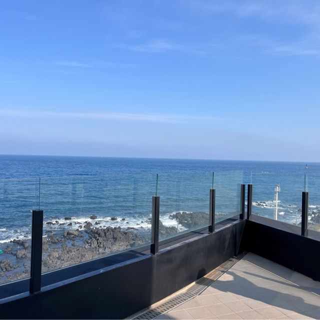 탁 트인 오션뷰의 이호테우 신상 카페, 바이러닉 에스프레소바🫶🏻❣️