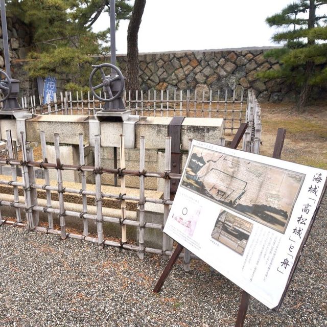 找不到天守閣的高松城-玉藻公園