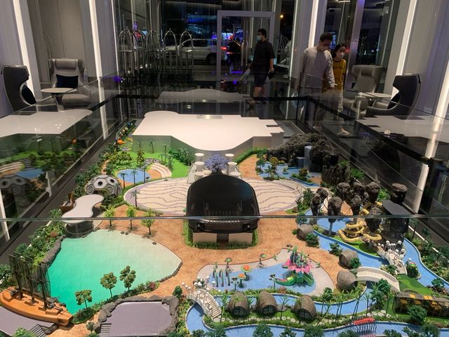 โรงแรมอะไรเอ่ยอลังการมาก ธีมอวกาศ มี Water park