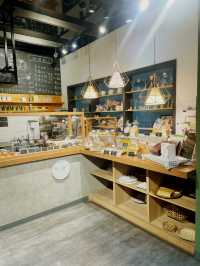 Miss V Bakery｜以肉桂捲聞名的咖啡烘培坊
