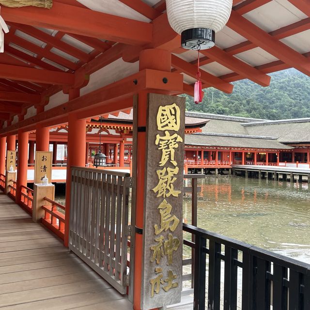 【広島県】早朝の嚴島神社を貸切気分で参拝！