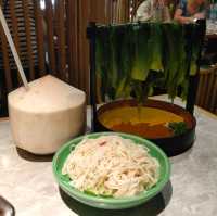 Four Seasons Coconut Chicken Hotpot - Shengzhen Huangting Plaza 