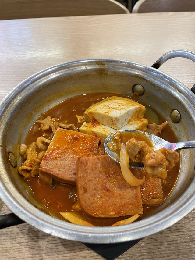 【弘大】一人前セットがあるキムチチゲ屋さん🇰🇷