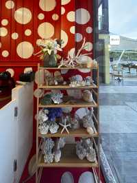 ร้านไอศกรีมลับ ริมทะเลเกาะสิเหร่ ภูเก็ต