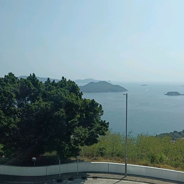 香港科技大學 , 山海天一色的秘境酒店 ！
