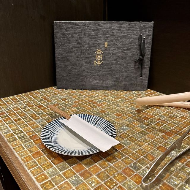【大阪・宗右衛門町】A5ランクの和牛を味わう隠れ家焼肉店「杏樹亭」