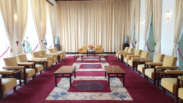 Tour into The Independence Palace, Vietnam