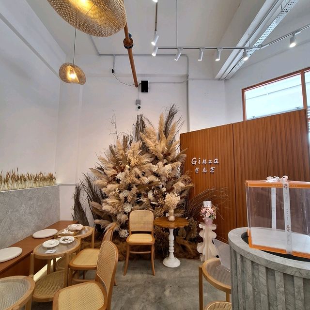 🥐 Cafe Hoppin': Ginza Pastry Cafe