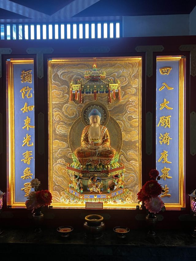 ไหว้พระขอพร วัดพระเขี้ยวแก้ว วัดดัง สิงคโปร์
