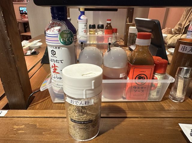静岡・静岡駅。駅改札近く『餃子専門店 餃子研究所』のスープ餃子定食