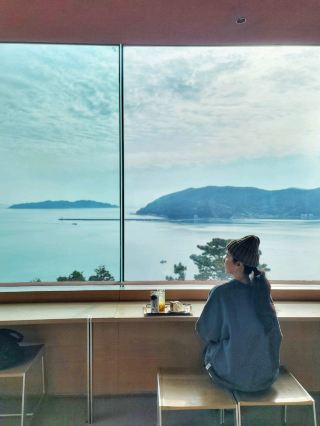 Martin Coffee, a Geoje Island cafe with a great ocean view☕️