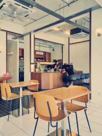 Round Cafe
