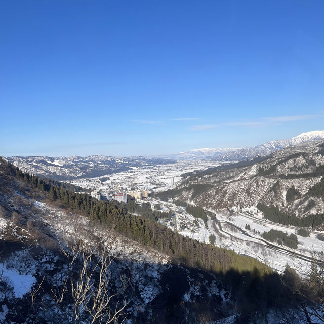 Champagne bubble snow at Echigo Yuzawa Gala Ski resort 