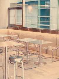 Sleep No More Cafe