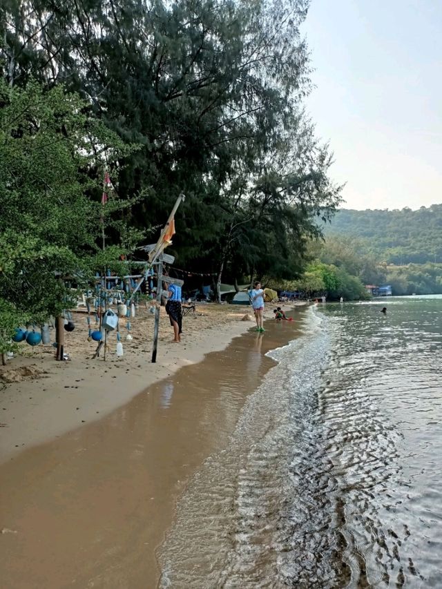 ทะเลสวย น้ำใส @เทียนทะเล สัตหีบ