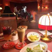 🍸Red zone บาร์แดงโชน โซนราตรีบนตึกสูง