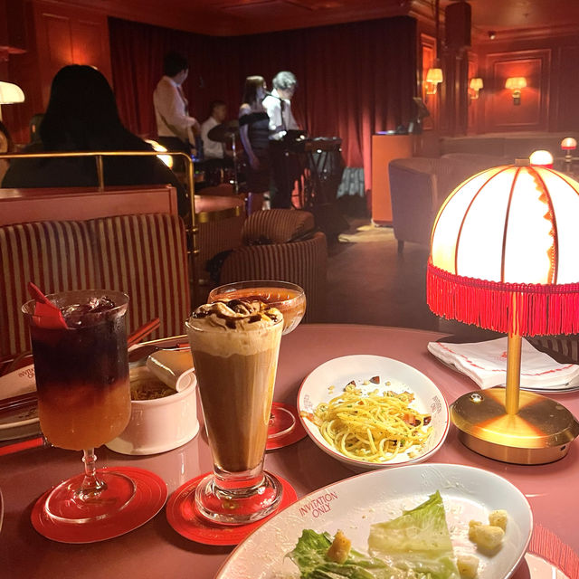 🍸Red zone บาร์แดงโชน โซนราตรีบนตึกสูง