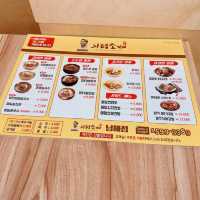주차 걱정 없는 소바 & 국밥 맛집