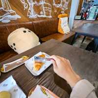 RAY Coffee Bar & Hostel