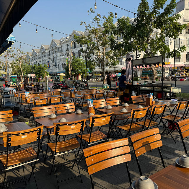 푸꾸옥 그랜드월드 맛집 Mai Hương Restaurant