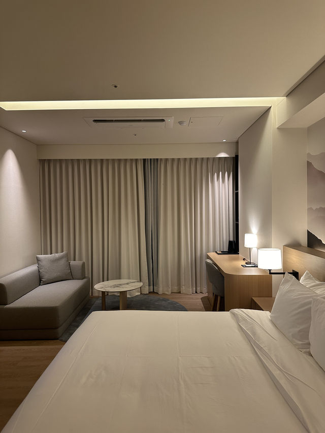 속초 청량한 청초호뷰 신상호텔 🏨